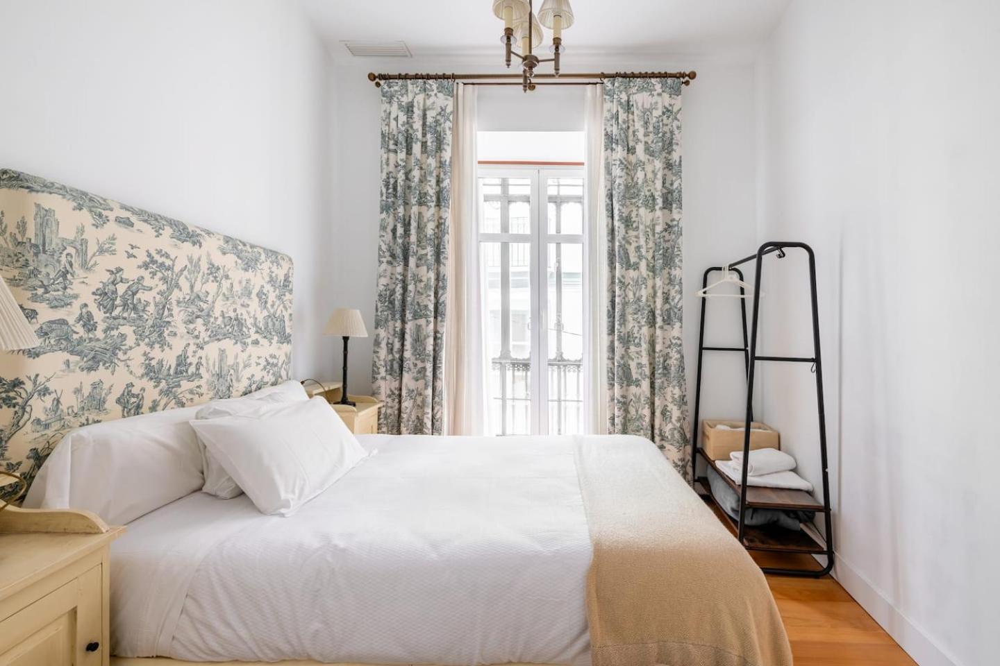 סביליה Komodo Sierpes: Bright & Classy Central Apartment מראה חיצוני תמונה