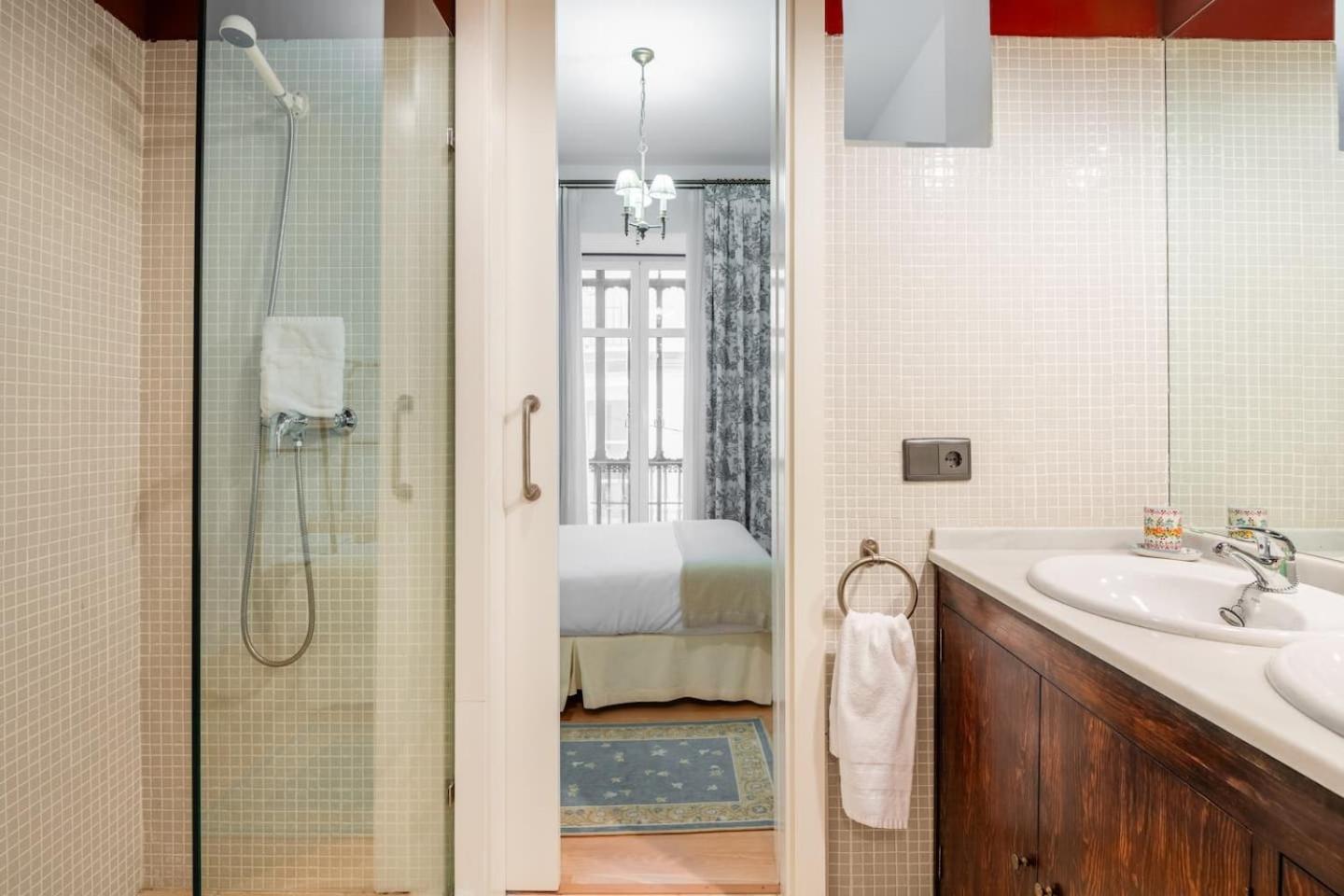 סביליה Komodo Sierpes: Bright & Classy Central Apartment מראה חיצוני תמונה